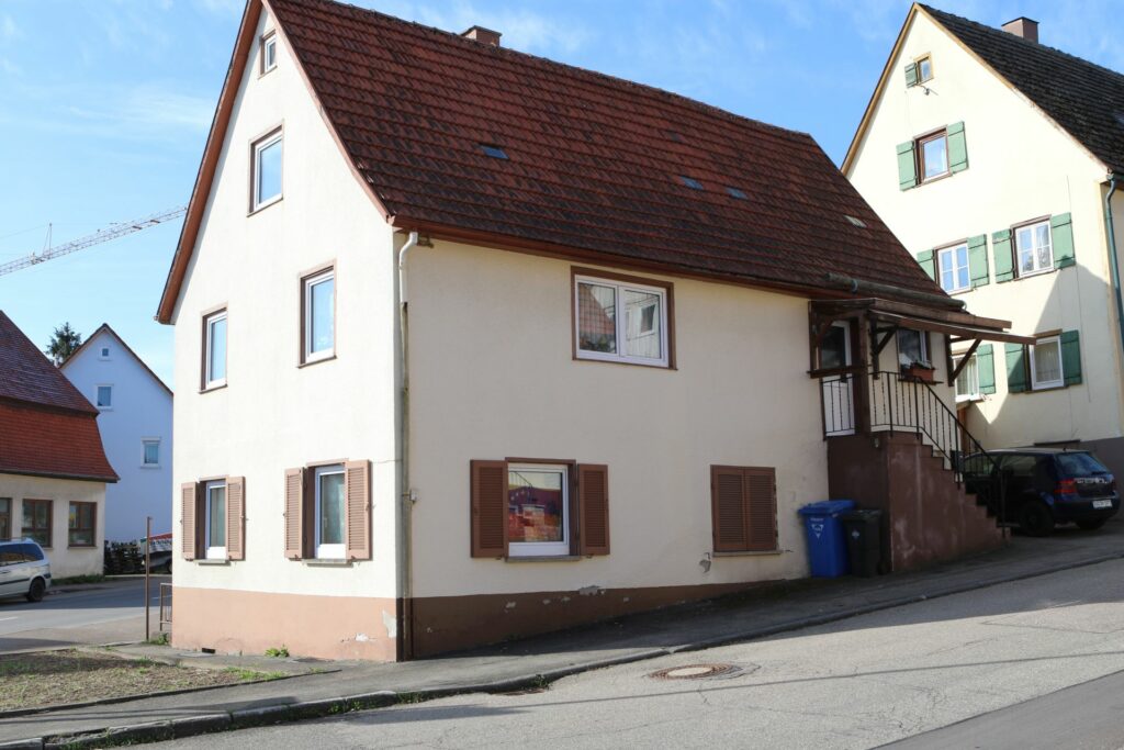 Gschwend - Friedhofstraße - Hausnummer 1 - 2020000000