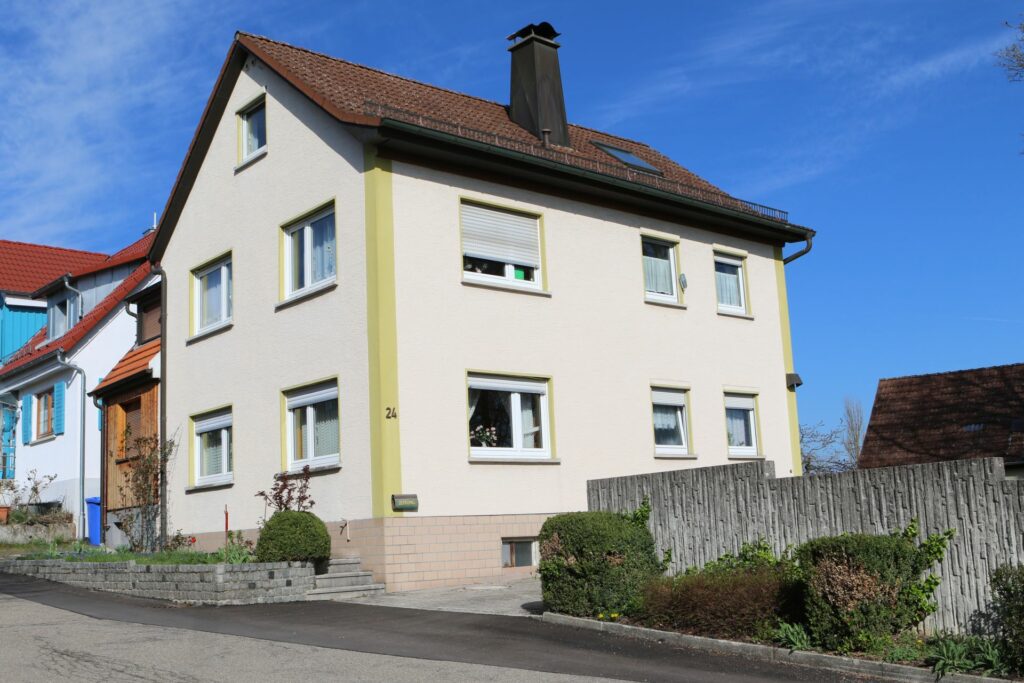 Gschwend - Friedhofstraße - Hausnummer 24 - 2019000000